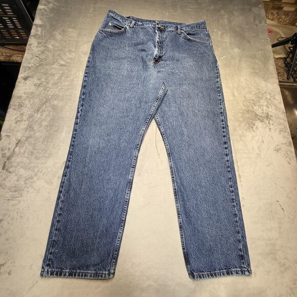Wrangler Jeans Mens 40x32 Blue Regular Fit Straight Leg 5 Pocket Denim 97601DR - Picture 1 of 9